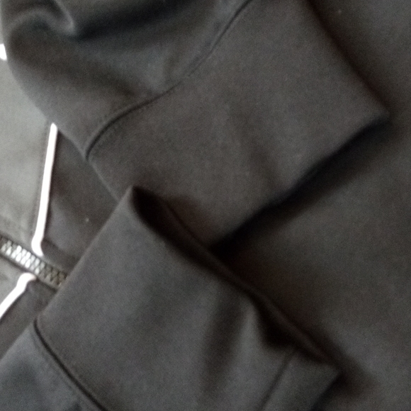 *SOLD* Nike Essential Track Suit Zip-Up Jacket - Picture 6 of 6
